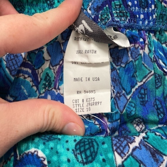 Vintage floral faux wrap pleated crepe mini skirt - Picture 7 of 7